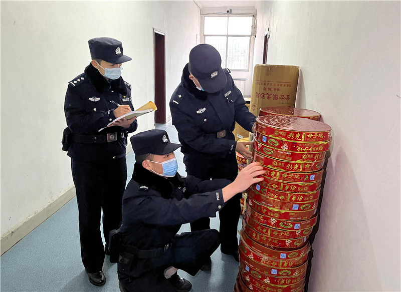 保康警方连续查缴烟花爆竹969件，县城禁鞭区实现4年“零燃放”