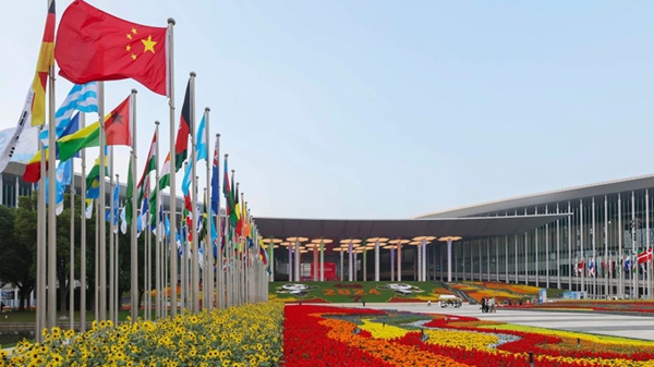 从“十五五”全球热词看中国新机遇